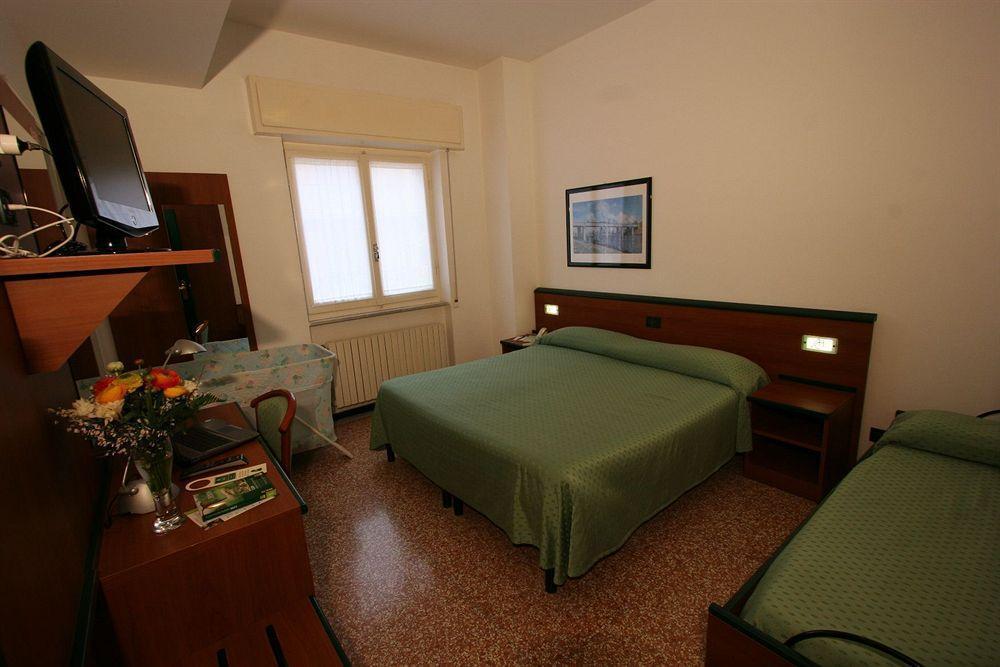 Adriana Hotel 3*